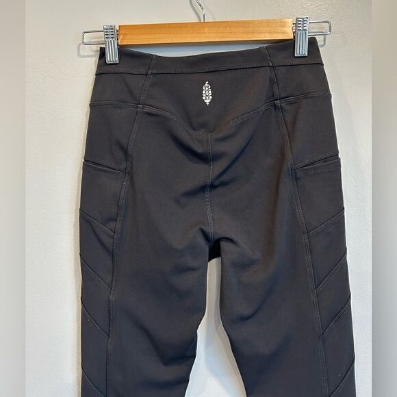 Free People Movement On Cloud Nine Legging in Black - Picture 5 of 8